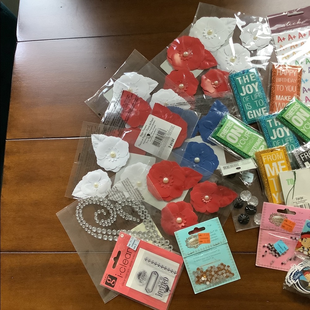 Michaels Crafts Bundle. NWT - Picture 5 of 11